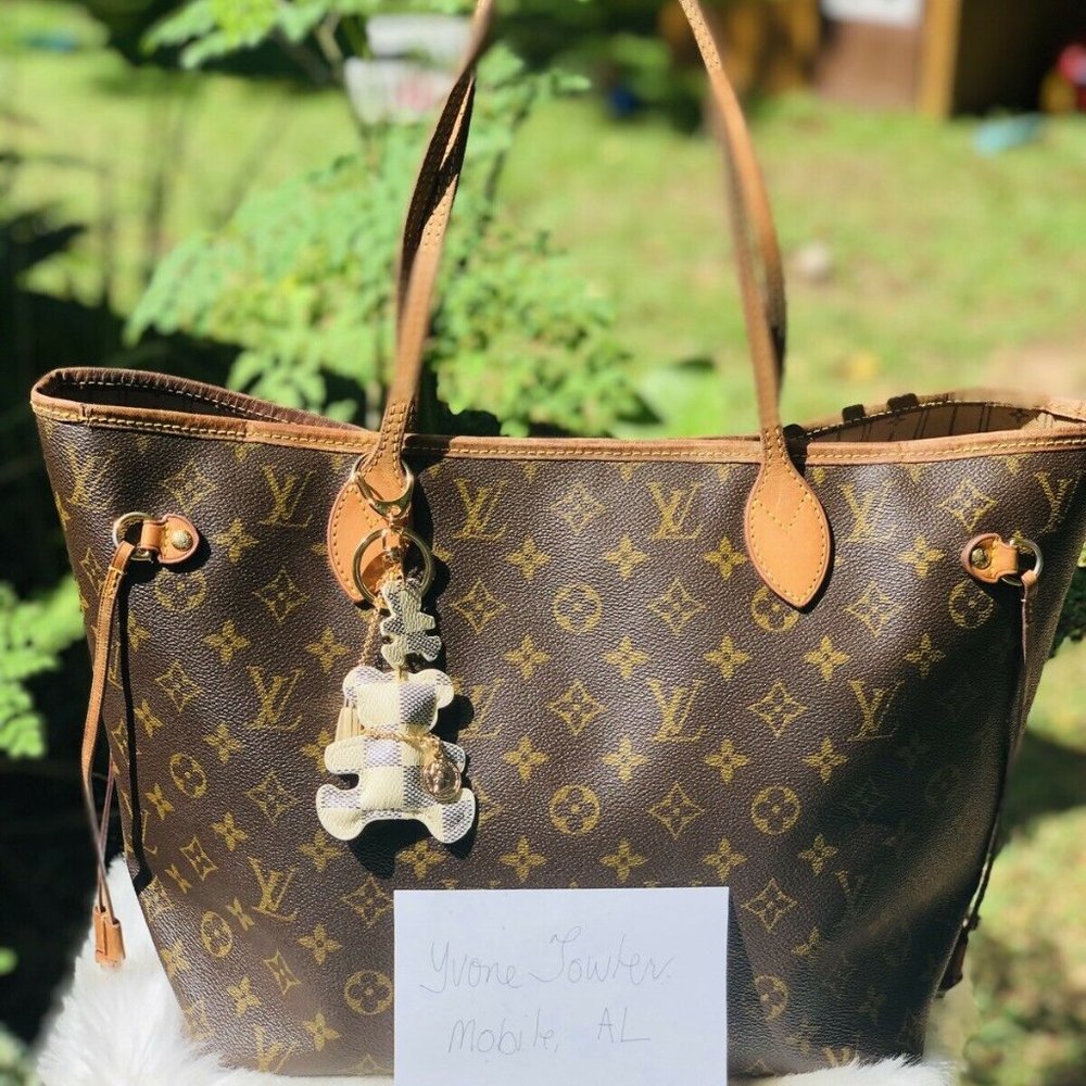 Louis Vuitton Neverfull MM Monogram  accept offer